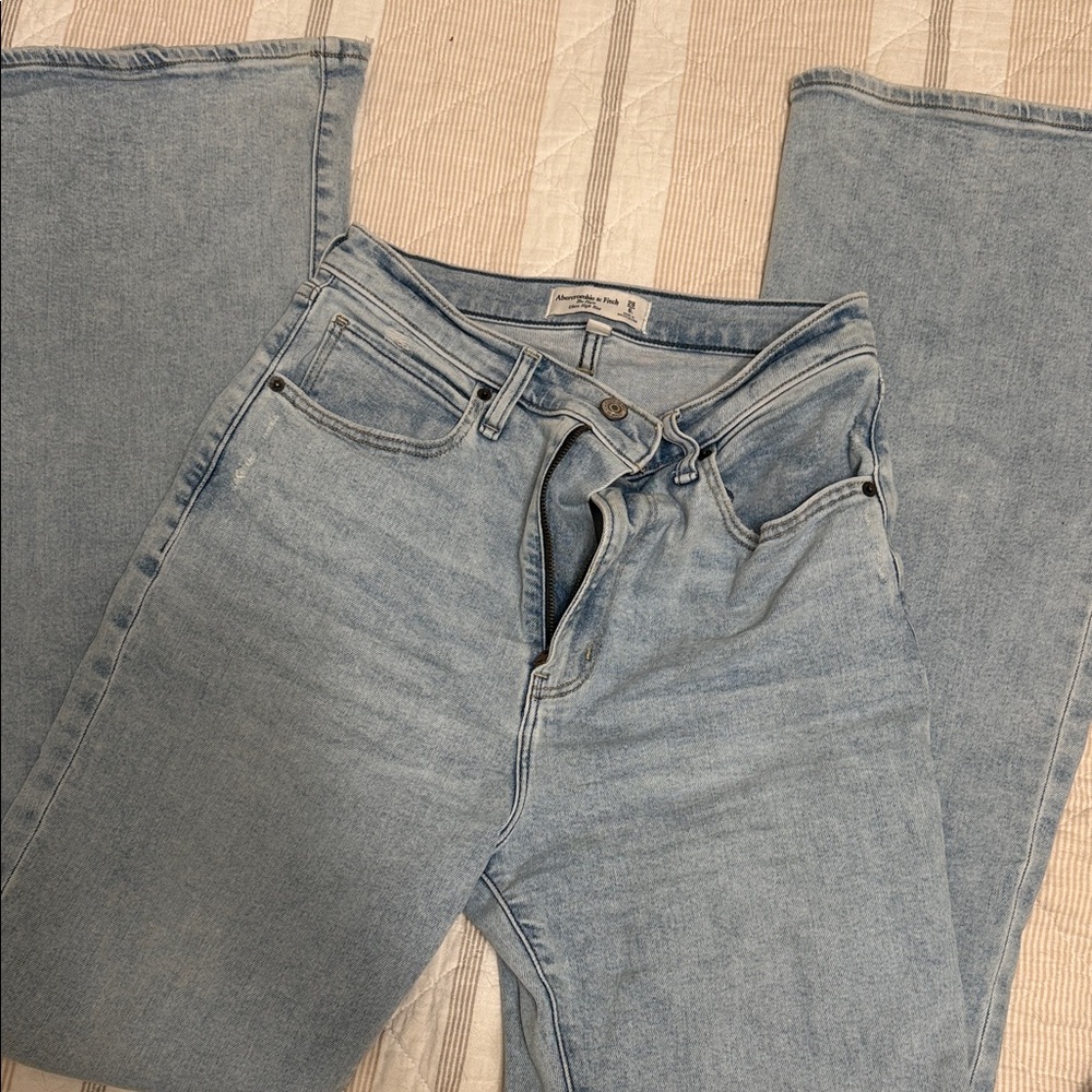 Abercrombie & Fitch Flare Jeans